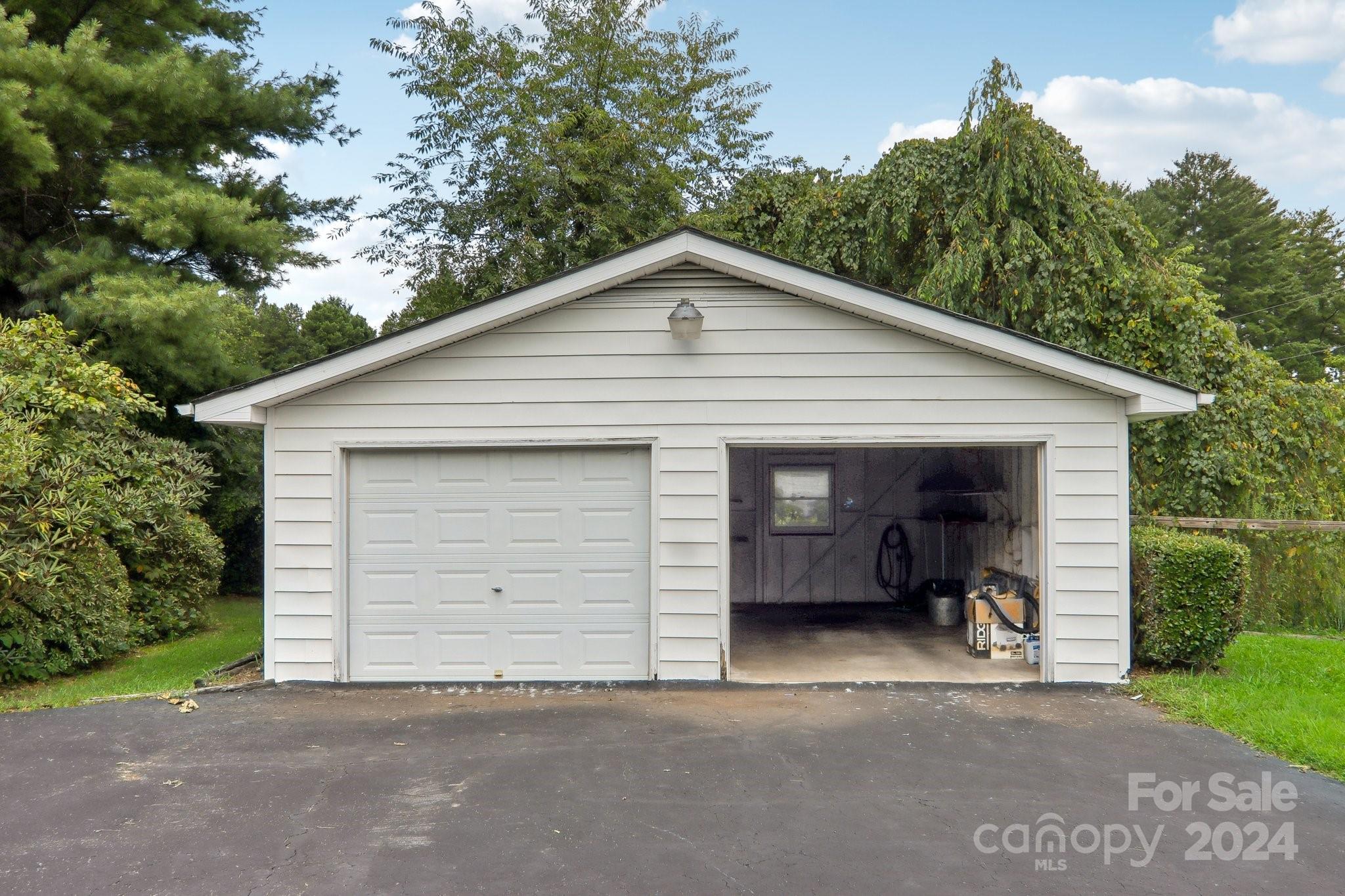 434 Case Cove Road Candler NC 28715