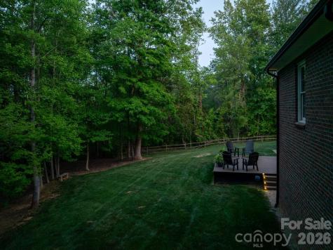 2447 Thornfield Drive Lenoir NC 28645