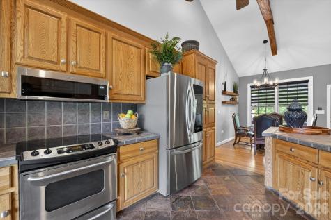 2447 Thornfield Drive Lenoir NC 28645