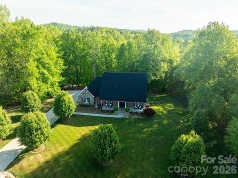 2447 Thornfield Drive Lenoir NC 28645