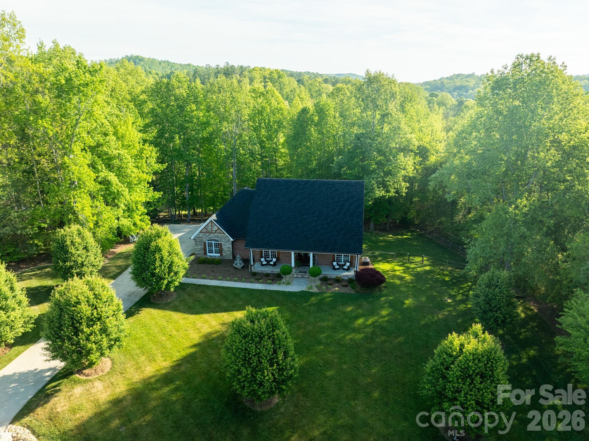 2447 Thornfield Drive Lenoir NC 28645