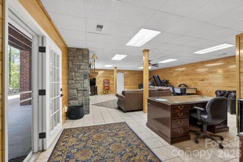 2447 Thornfield Drive Lenoir NC 28645