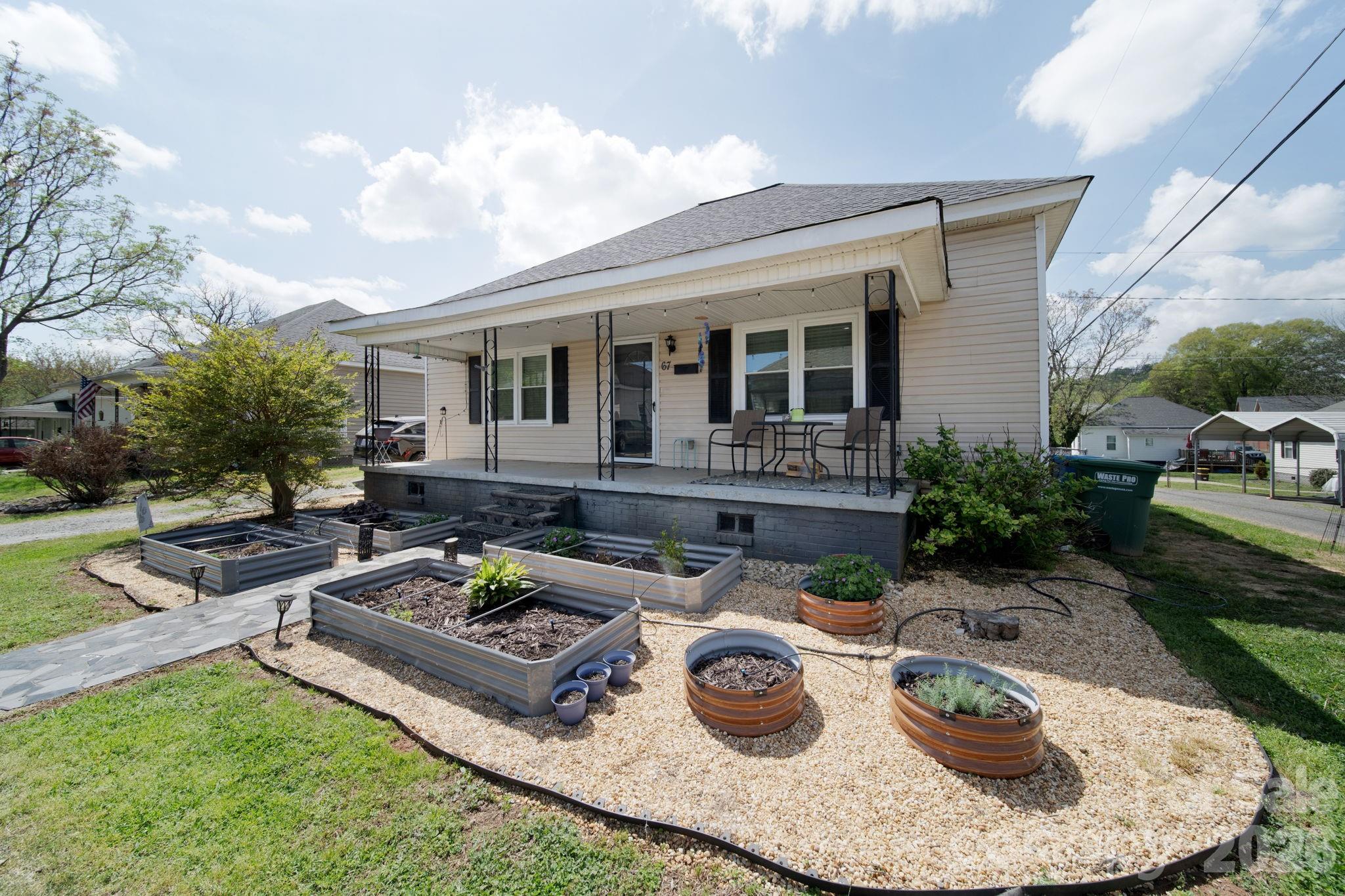 67 4th Street Cramerton NC 28032