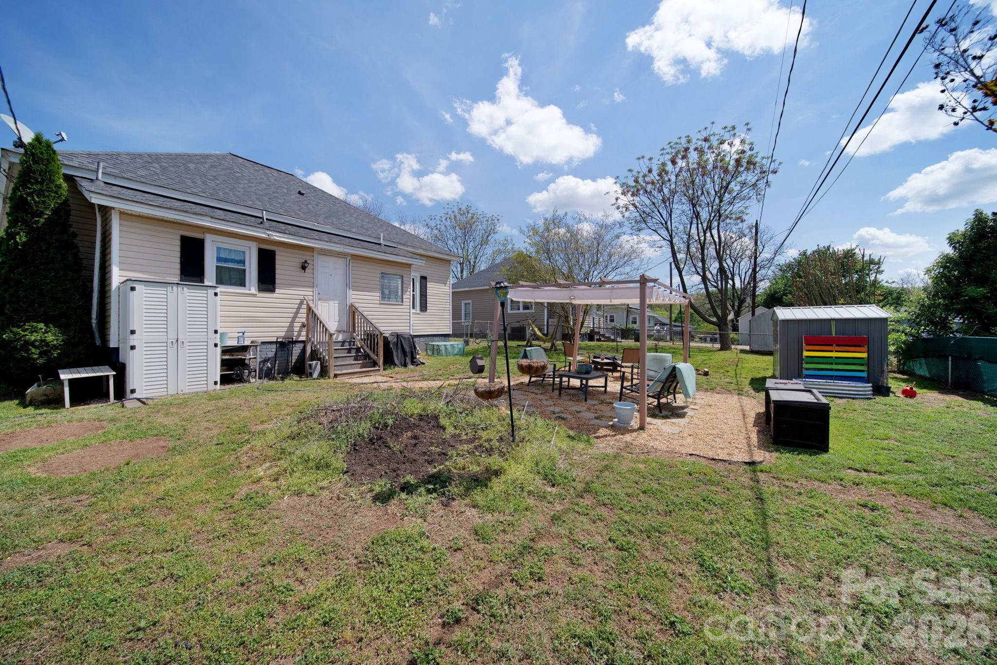 67 4th Street Cramerton NC 28032
