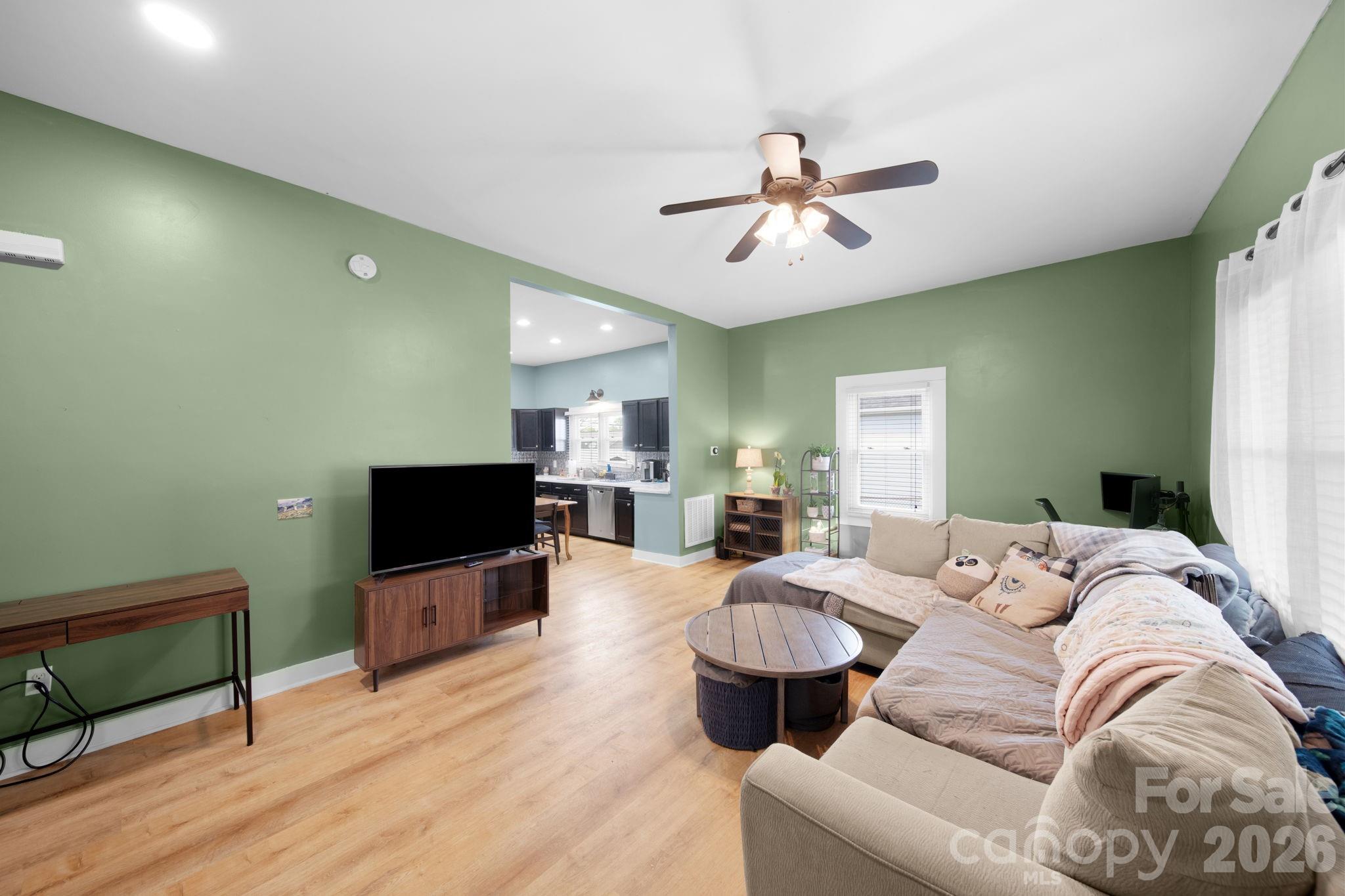 67 4th Street Cramerton NC 28032