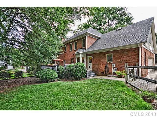 5614 Mcpherson Drive Charlotte NC 28226