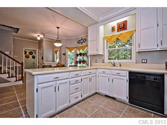 5614 Mcpherson Drive Charlotte NC 28226