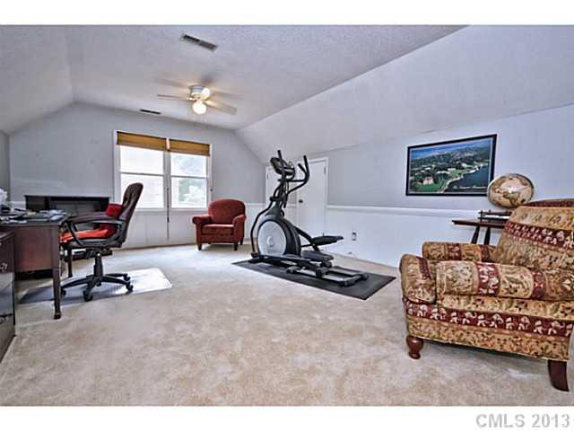 5614 Mcpherson Drive Charlotte NC 28226