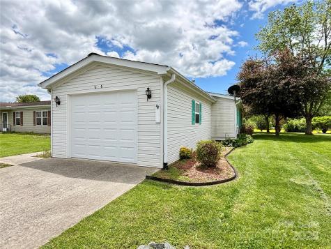 236 Riverwind Drive Hendersonville NC 28739