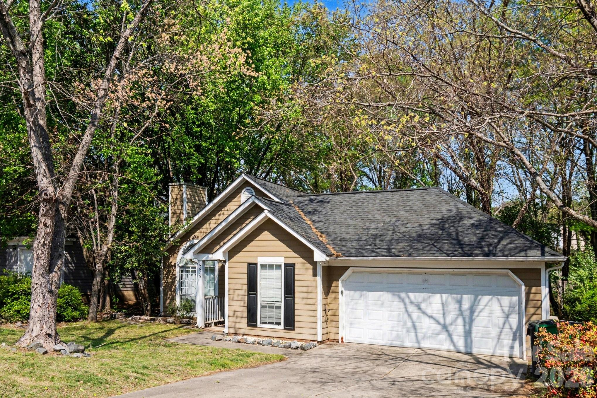 5513 Southminster Lane Charlotte NC 28216