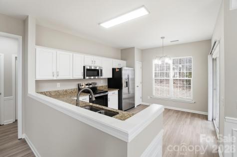 8835 Kestral Ridge Drive Charlotte NC 28269