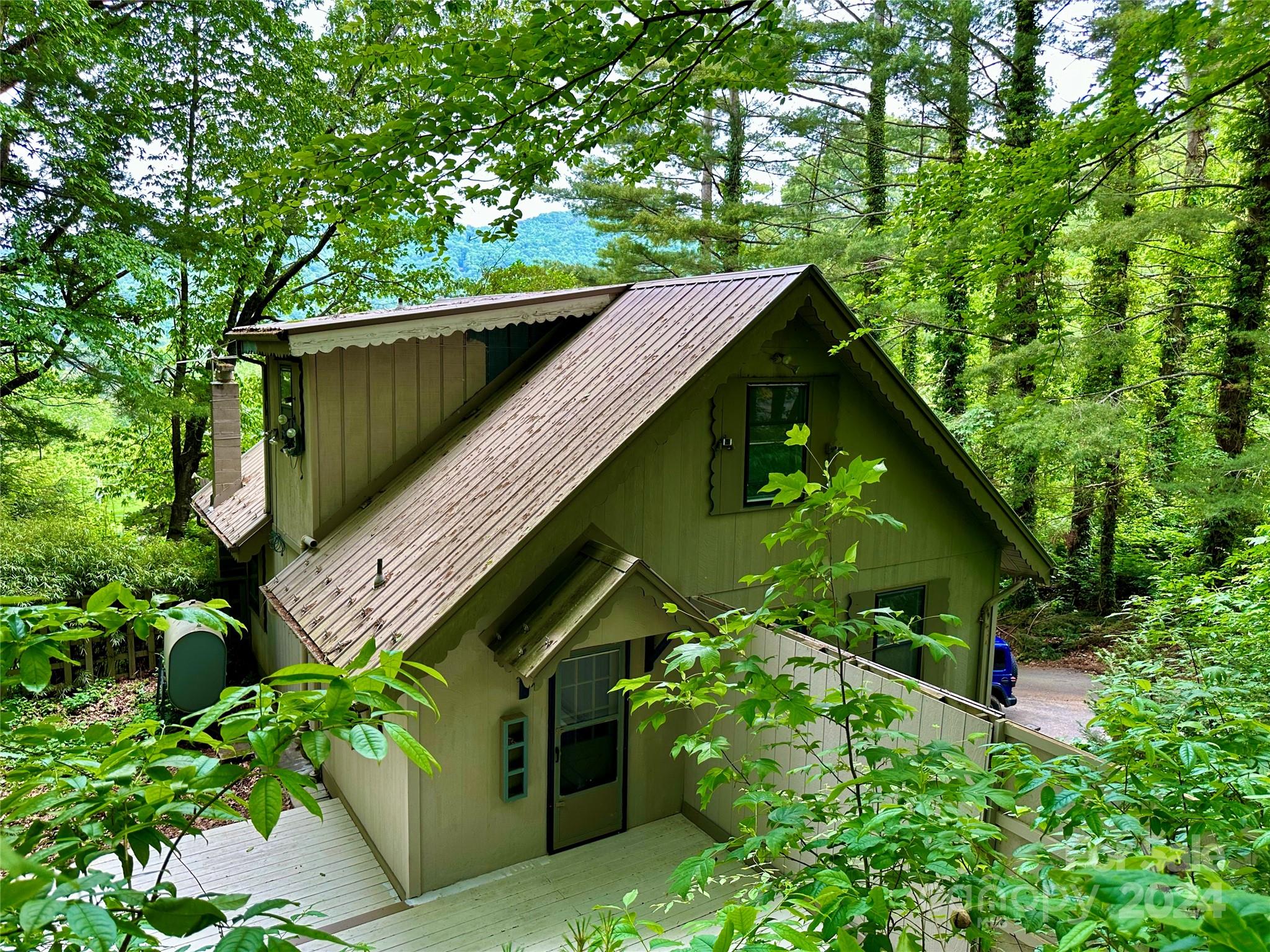 410 Mother In Law Lane Burnsville NC 28714