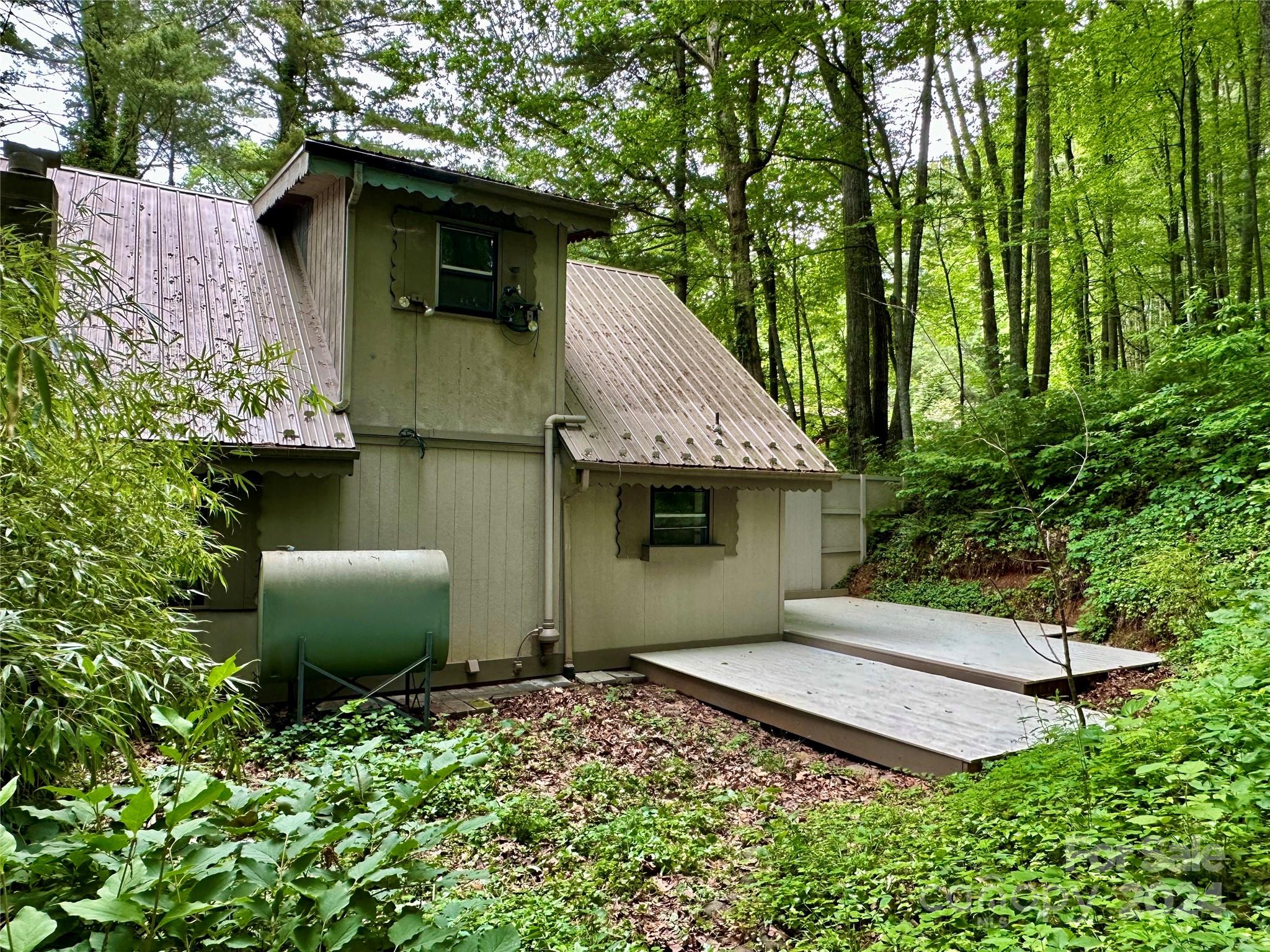 410 Mother In Law Lane Burnsville NC 28714