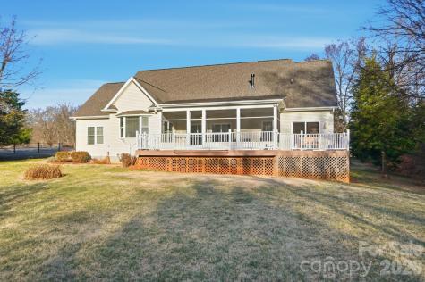 1938 Sossoman Springs Road Midland NC 28107