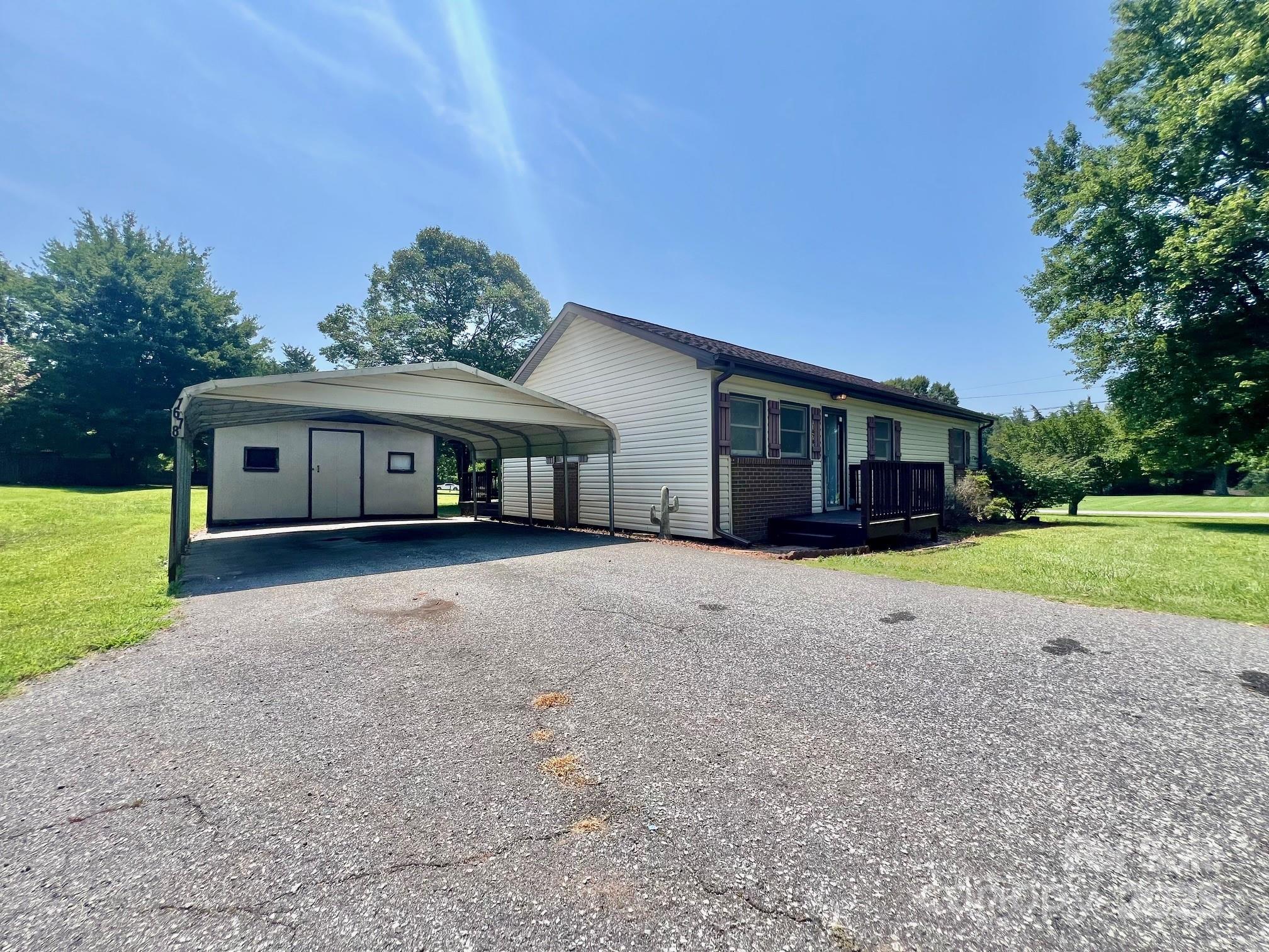 1678 Nelson Drive Newton NC 28658
