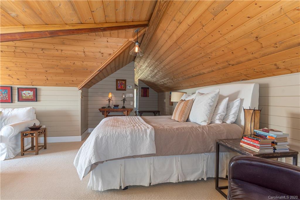 466 Elk Mountain Scenic Highway Asheville NC 28804