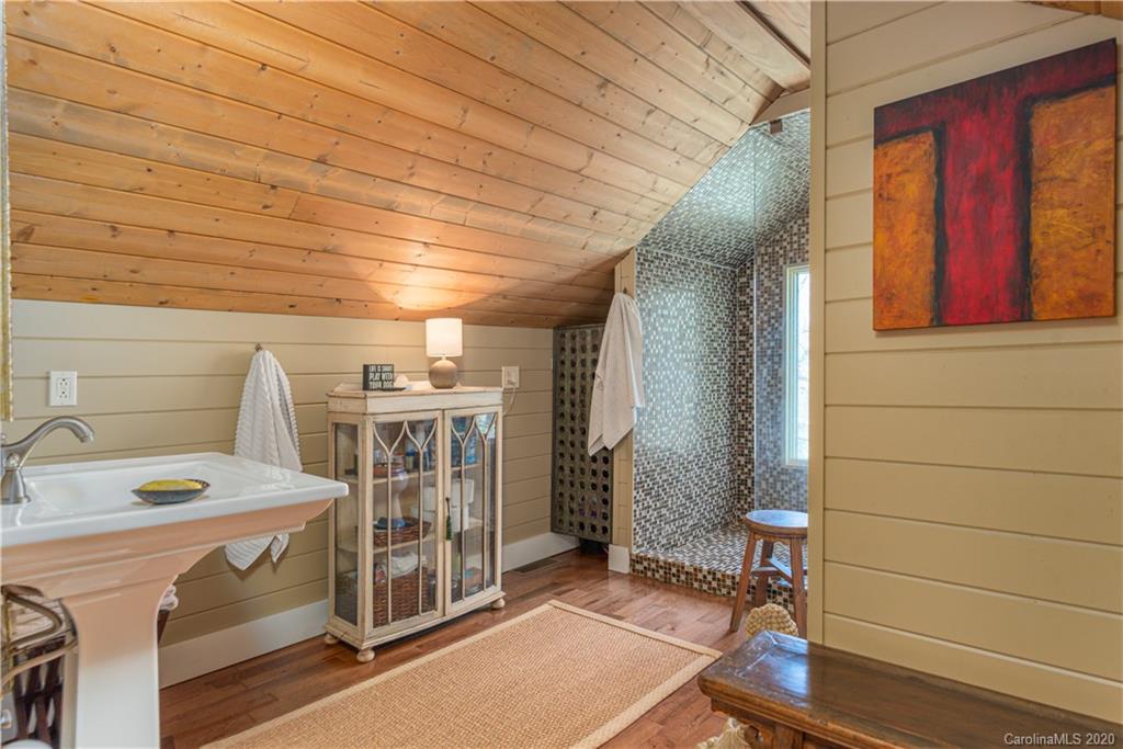 466 Elk Mountain Scenic Highway Asheville NC 28804