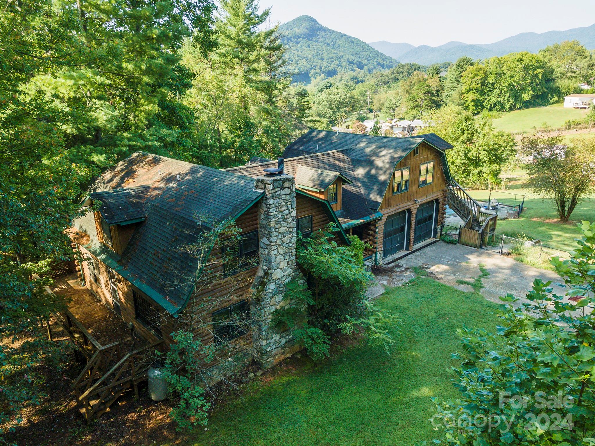 609 Meadowbrook Place Leicester NC 28748