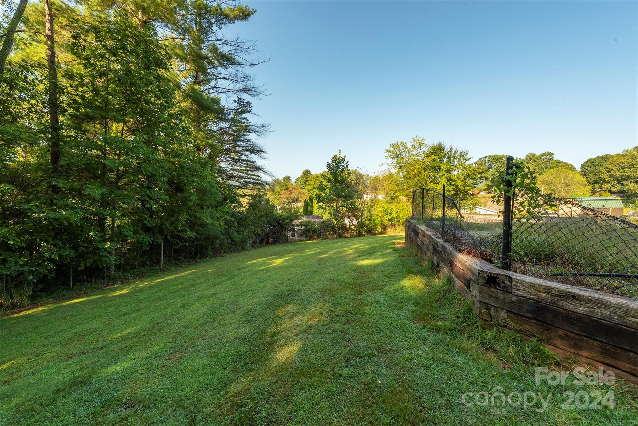 609 Meadowbrook Place Leicester NC 28748