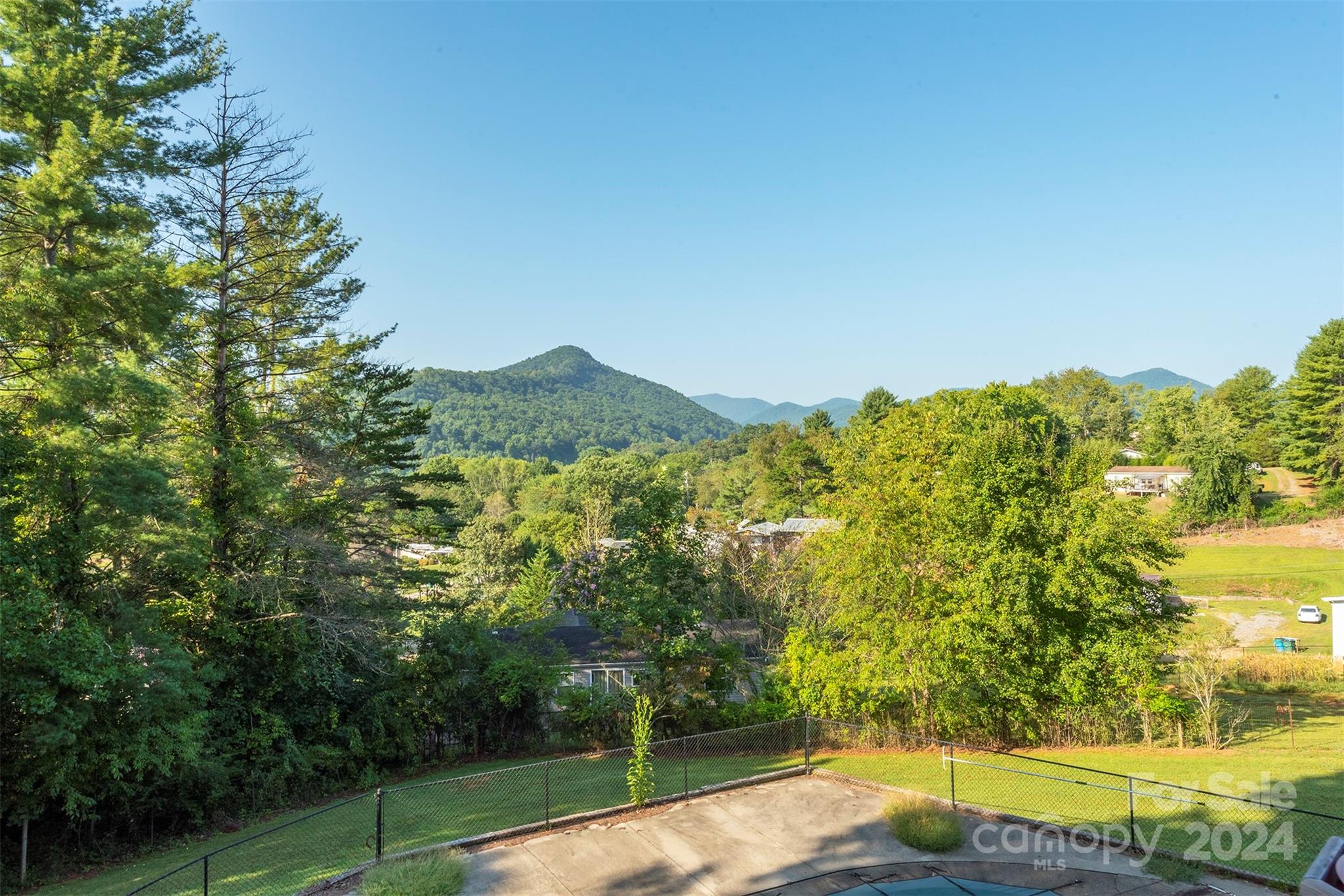 609 Meadowbrook Place Leicester NC 28748