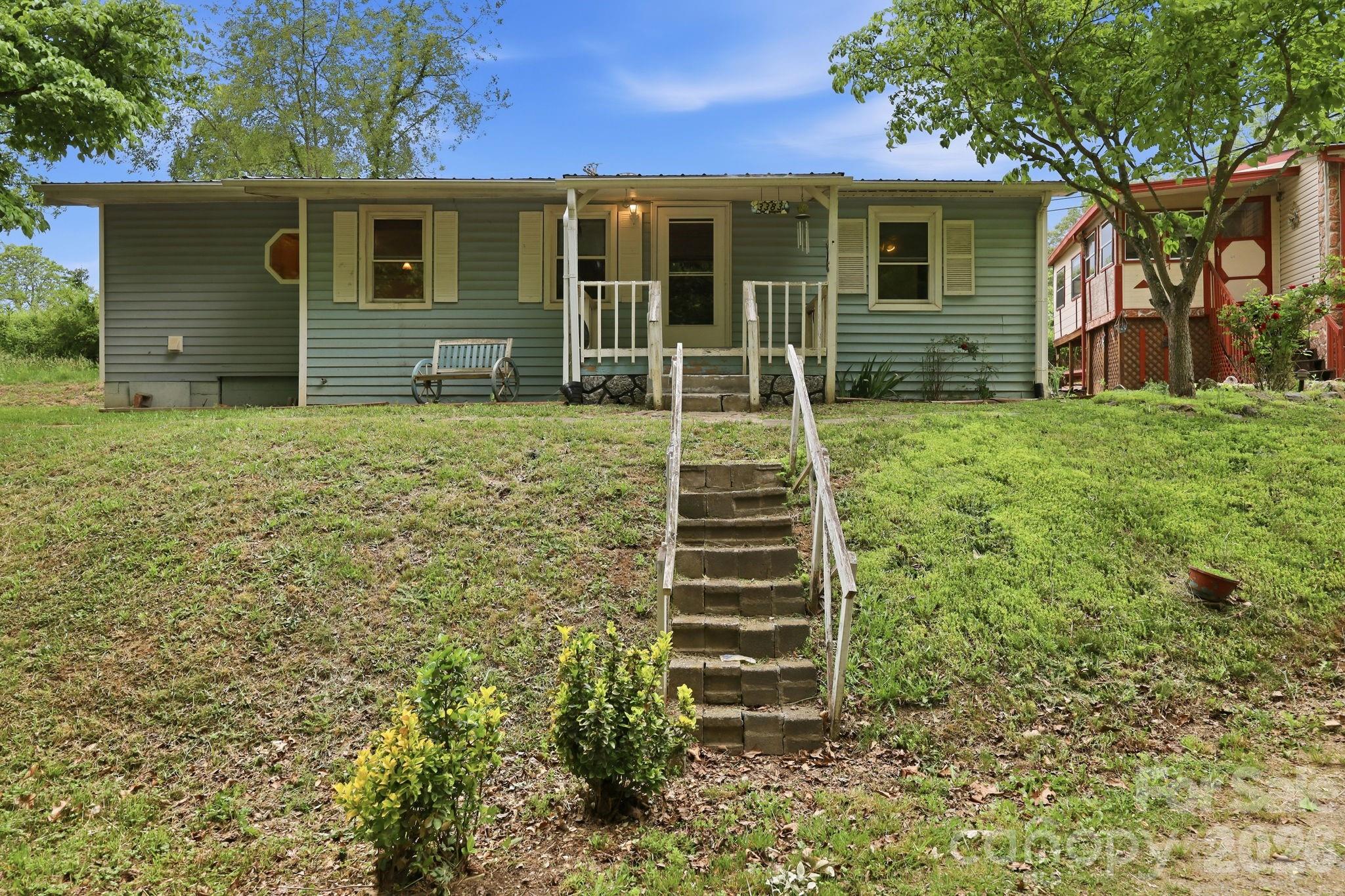 3383 Thickety Road Clyde NC 28721