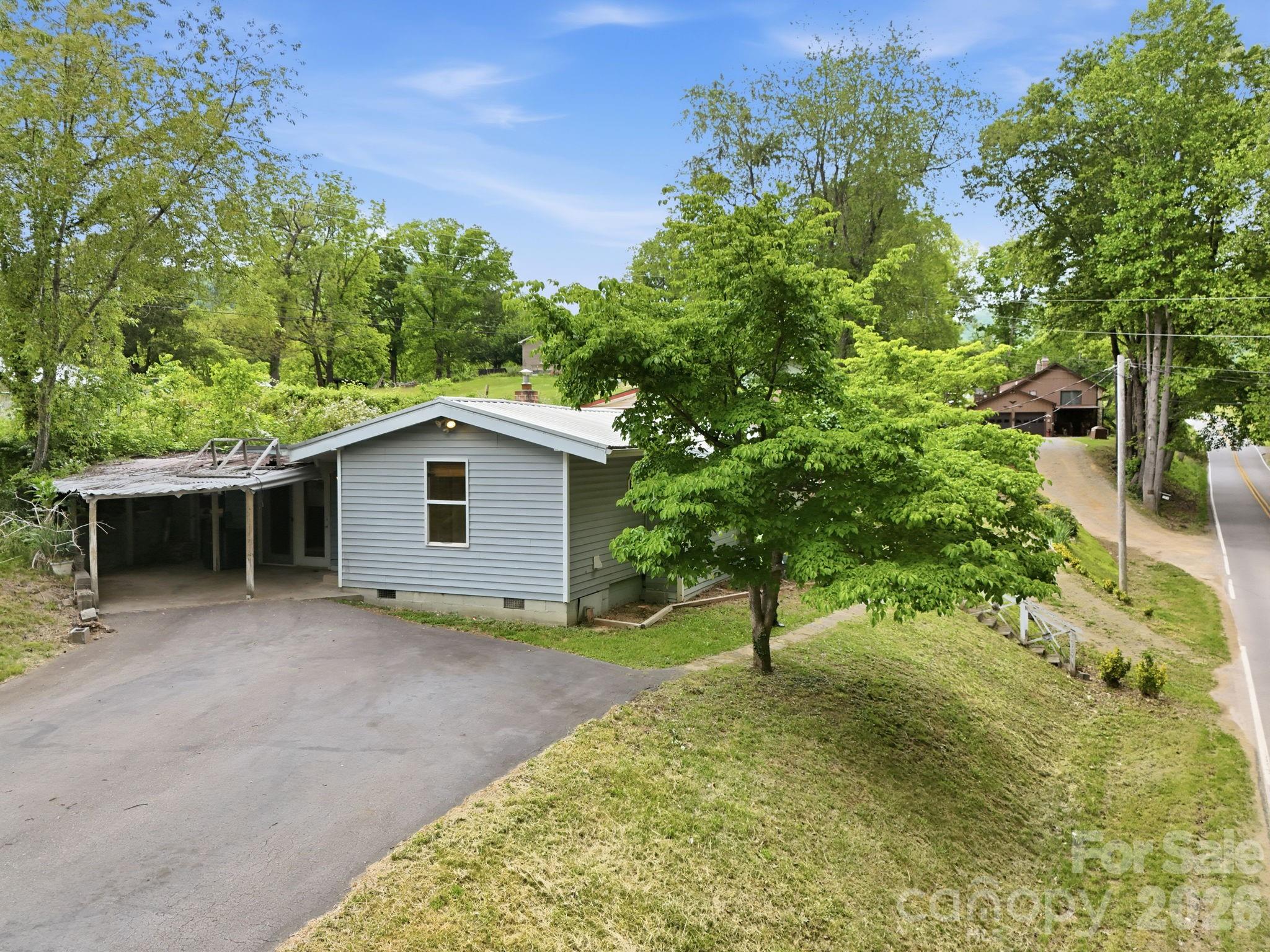 3383 Thickety Road Clyde NC 28721