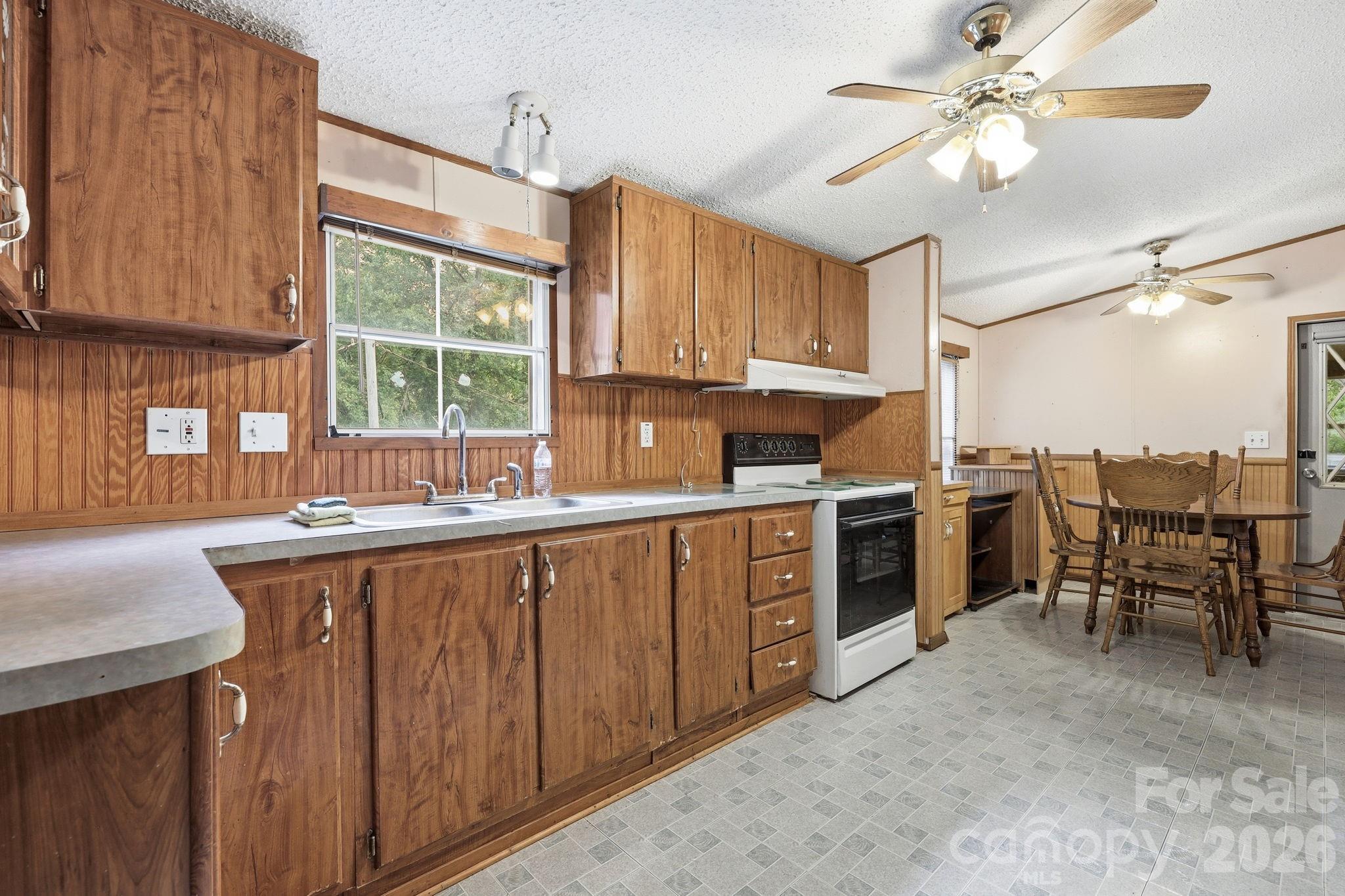 3383 Thickety Road Clyde NC 28721
