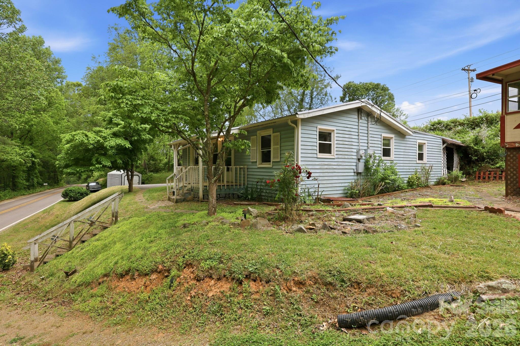 3383 Thickety Road Clyde NC 28721