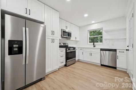 5423 Lantana Avenue Charlotte NC 28212