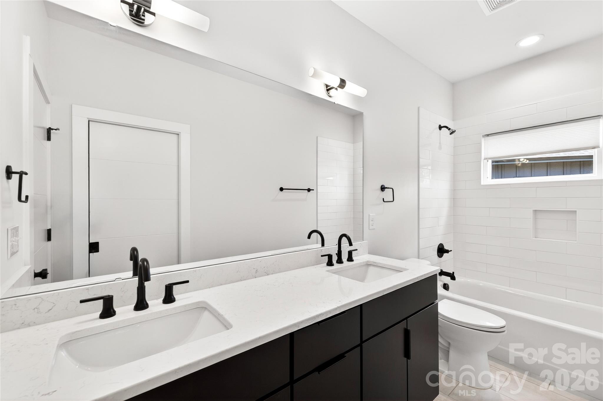 5044 Double Lakes Drive Charlotte NC 28212