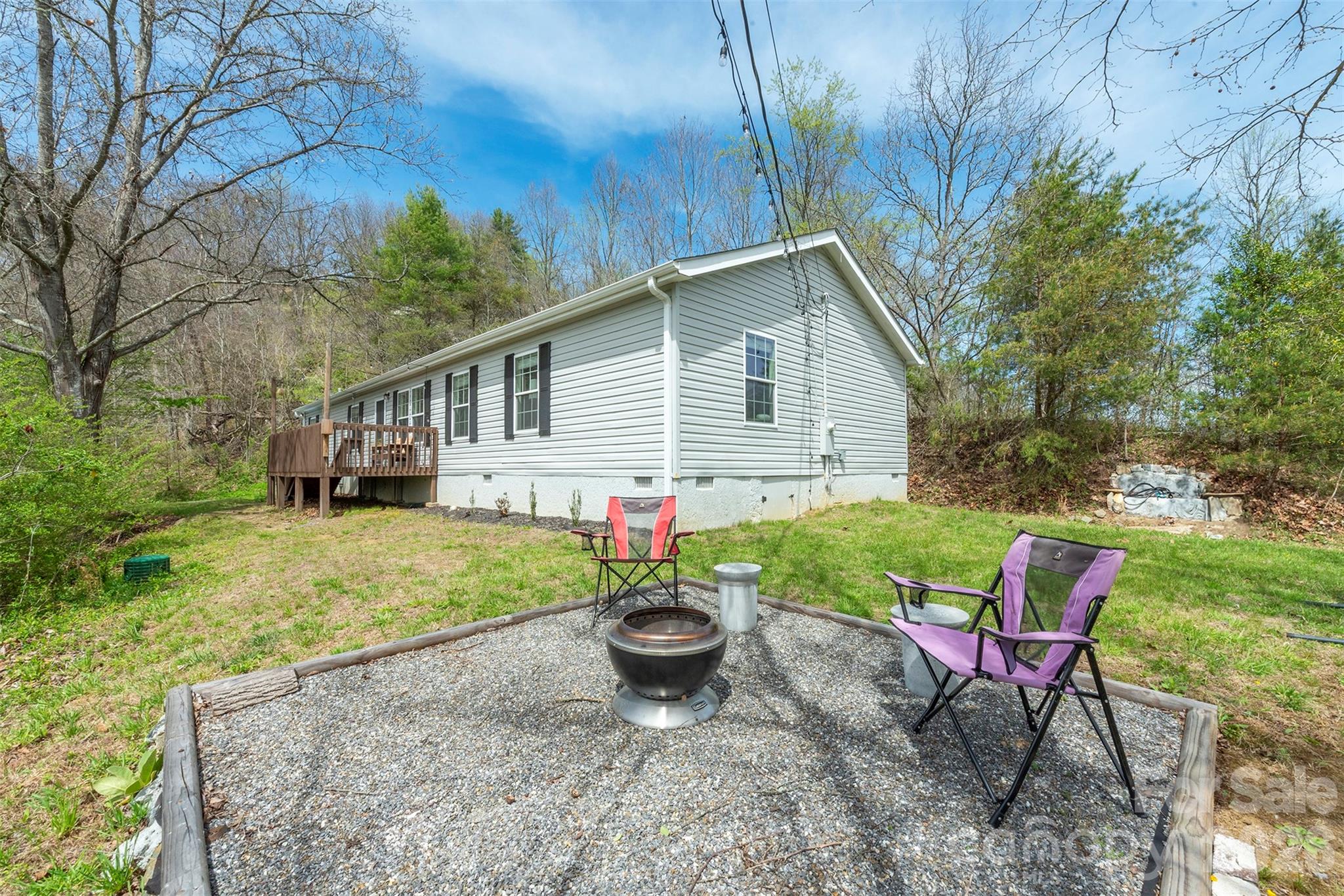 1274 Little Pine Road Marshall NC 28753