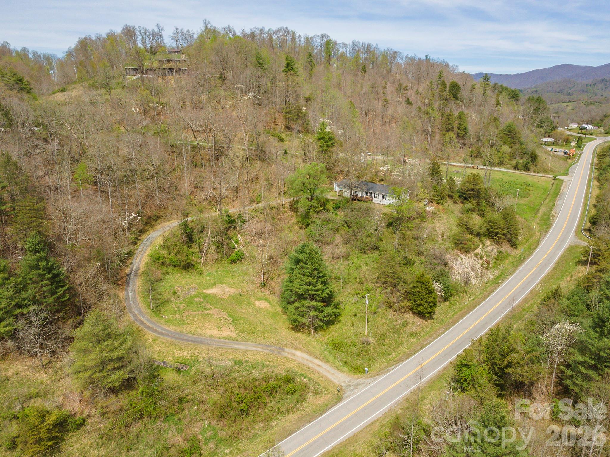 1274 Little Pine Road Marshall NC 28753