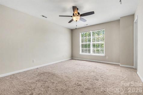 4034 Woolcott Avenue Charlotte NC 28213