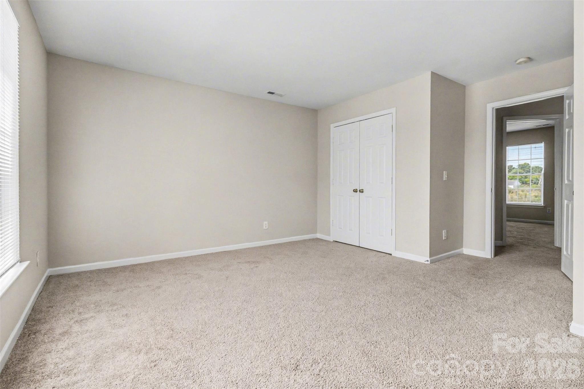 4034 Woolcott Avenue Charlotte NC 28213