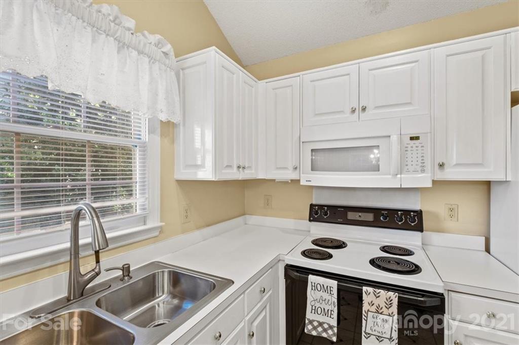 4409 Stonefield Drive Charlotte NC 28269
