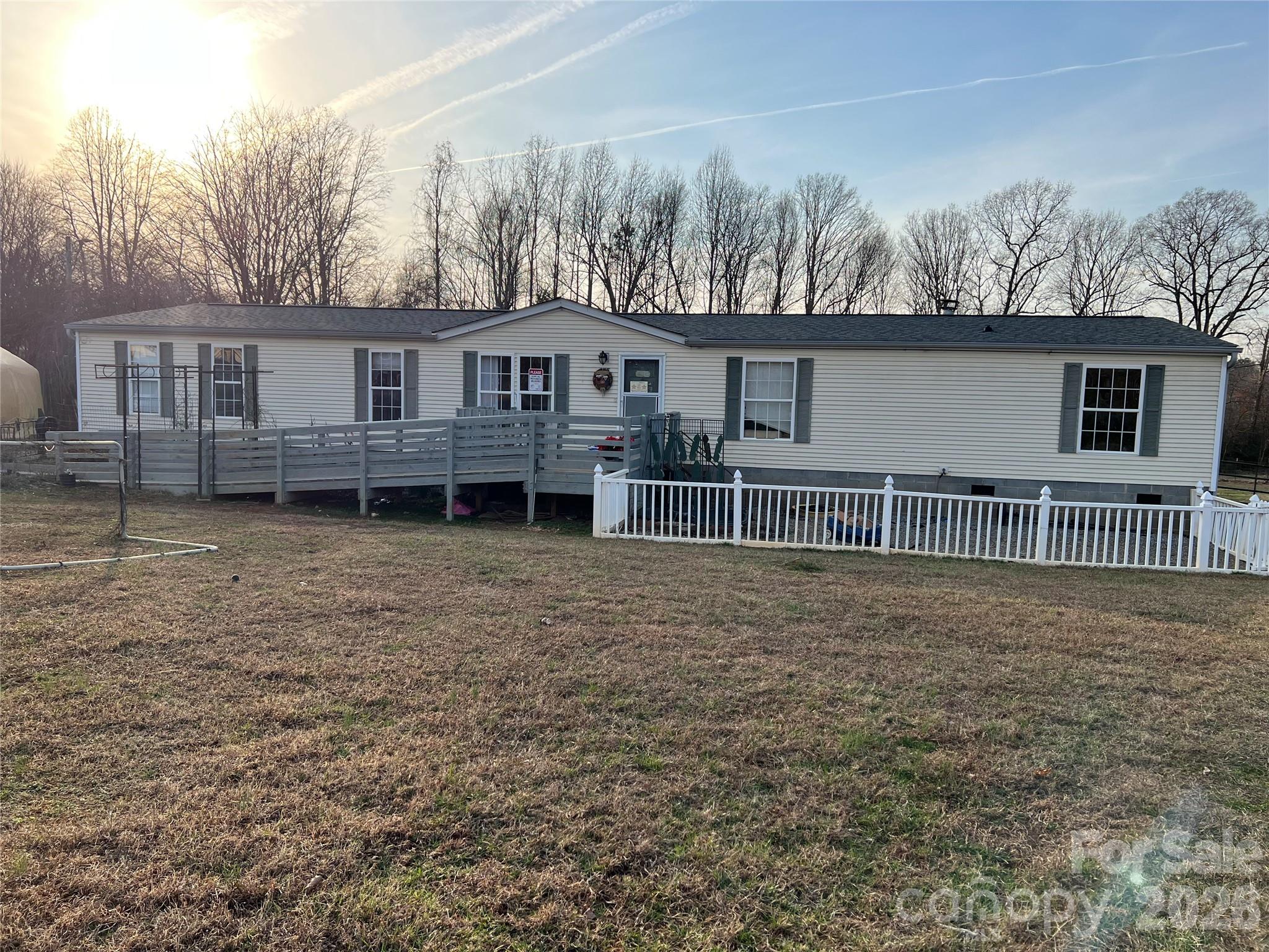 145 Cornwall Road Harmony NC 28634
