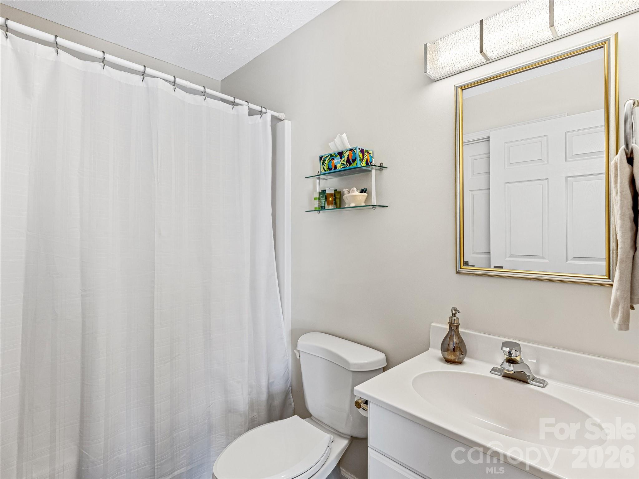 150 Hobby Horse Lane Hendersonville NC 28792