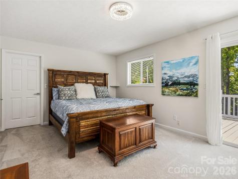 150 Hobby Horse Lane Hendersonville NC 28792