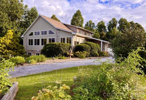 150 Hobby Horse Lane Hendersonville NC 28792