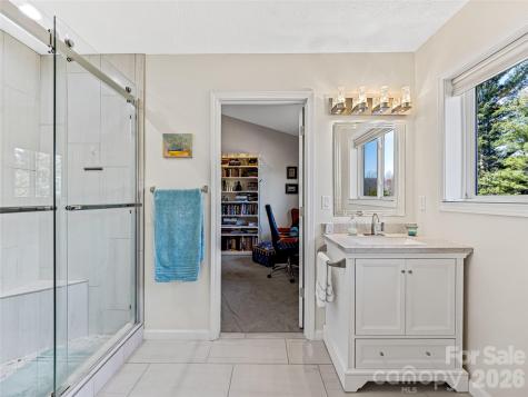 150 Hobby Horse Lane Hendersonville NC 28792