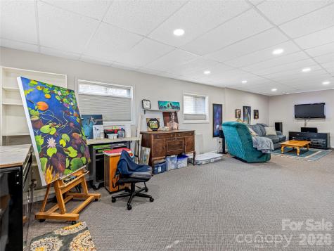 150 Hobby Horse Lane Hendersonville NC 28792