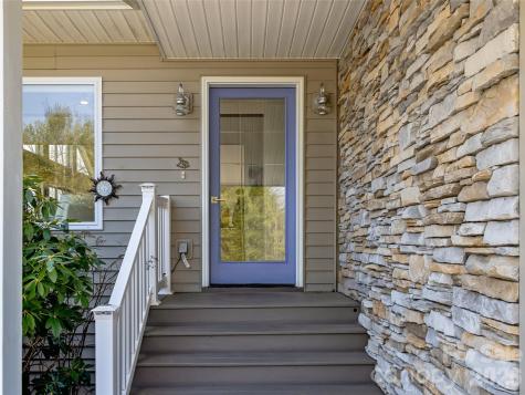 150 Hobby Horse Lane Hendersonville NC 28792