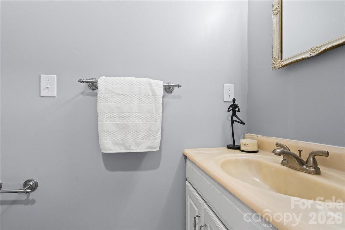 6713 Somersworth Drive Charlotte NC 28215
