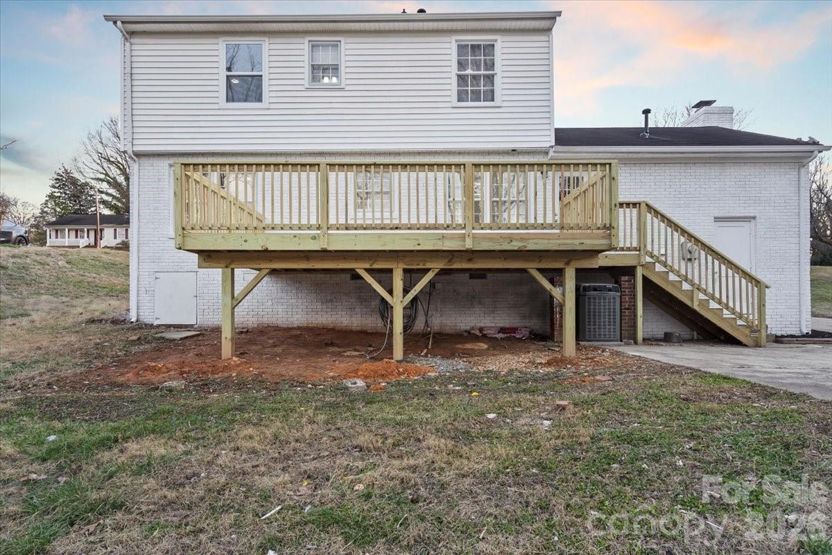 6713 Somersworth Drive Charlotte NC 28215