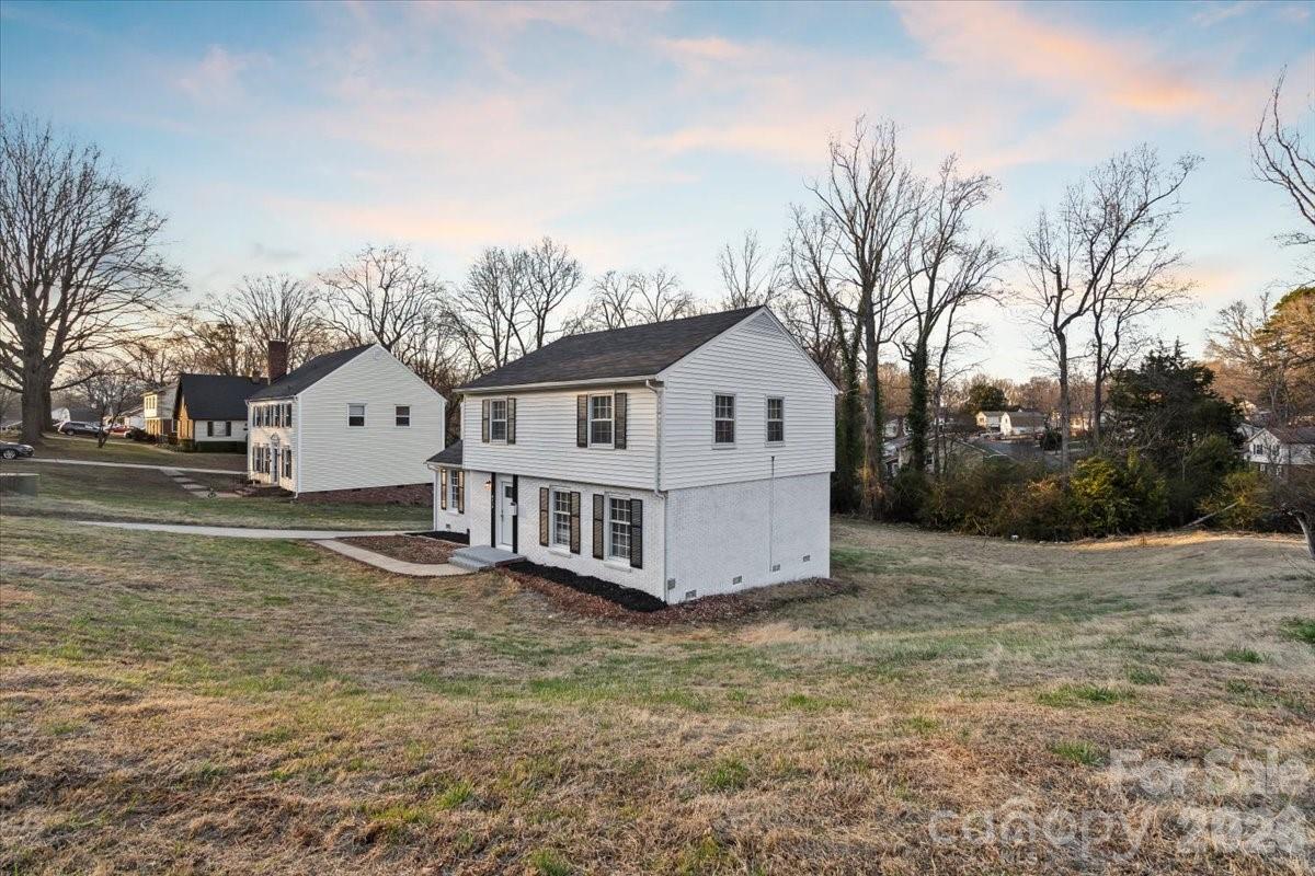 6713 Somersworth Drive Charlotte NC 28215