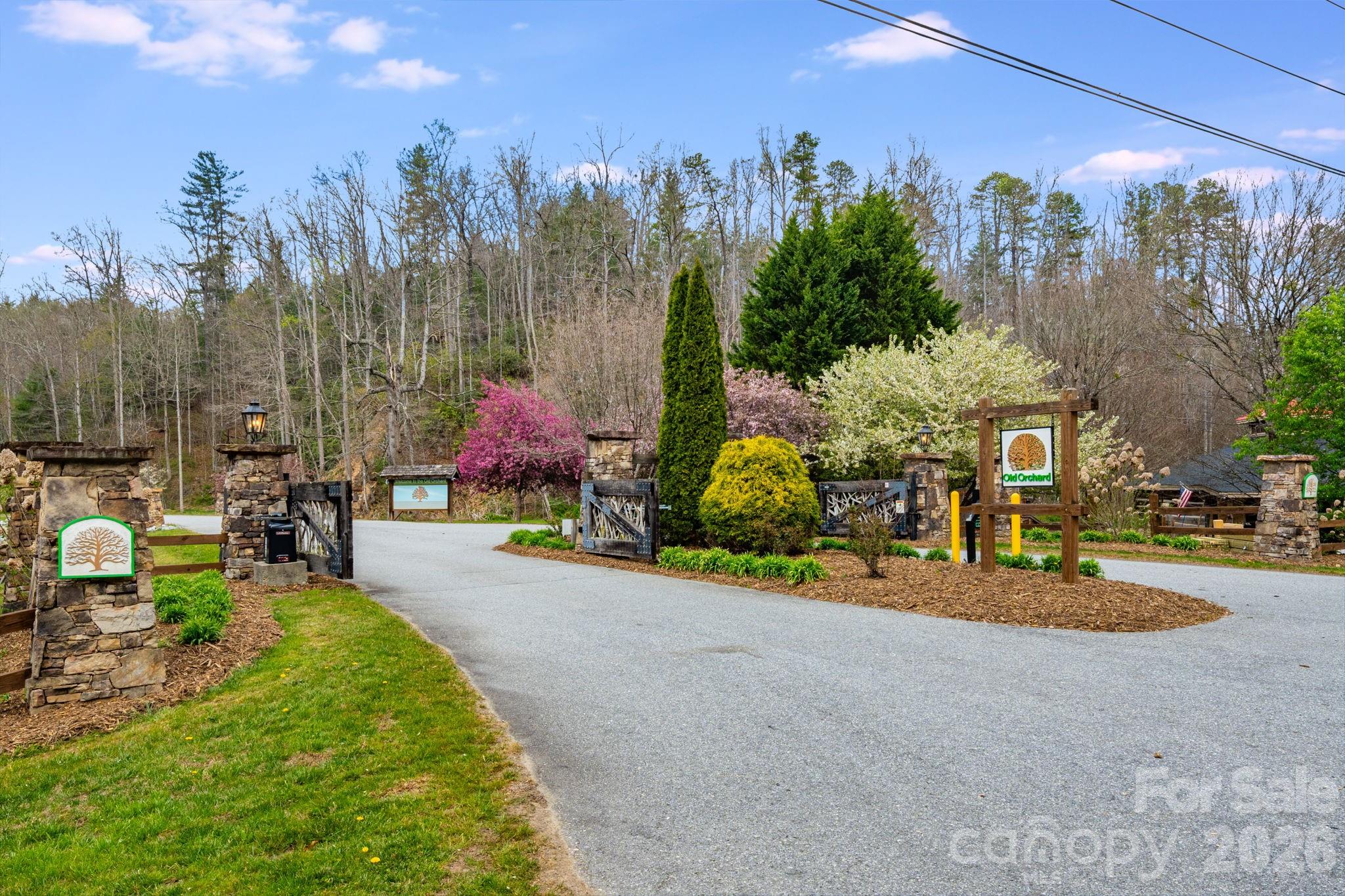 319 Morning Air Lane Hendersonville NC 28792