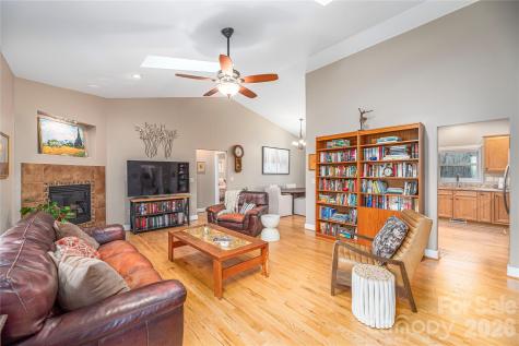 3 Pathwood Lane Weaverville NC 28787