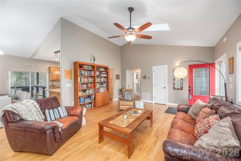 3 Pathwood Lane Weaverville NC 28787