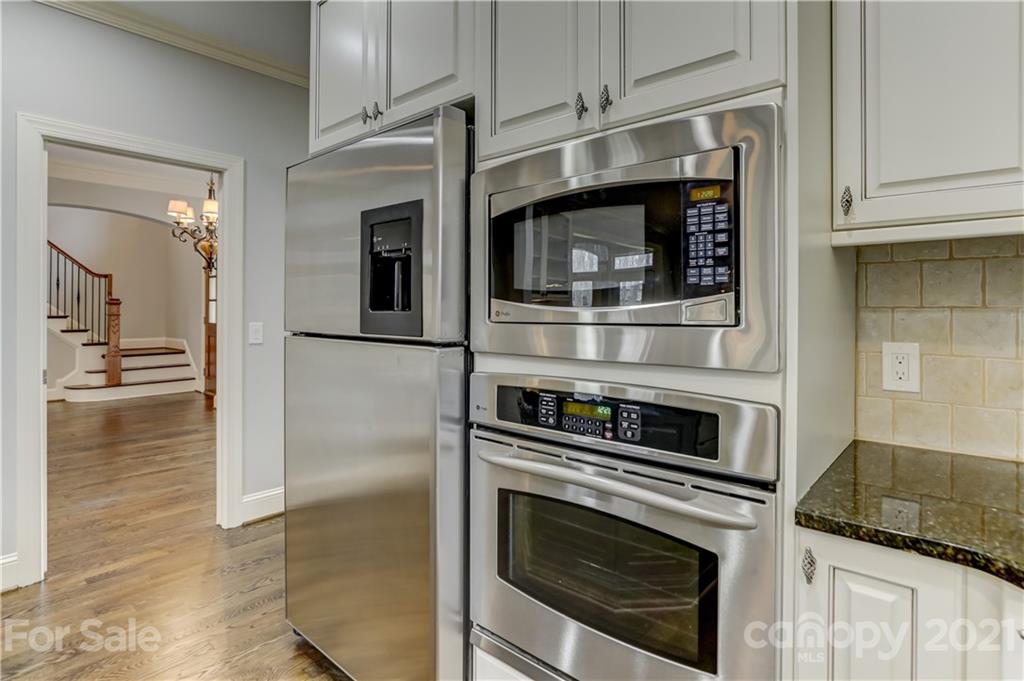 4211 Bella Court Charlotte NC 28210