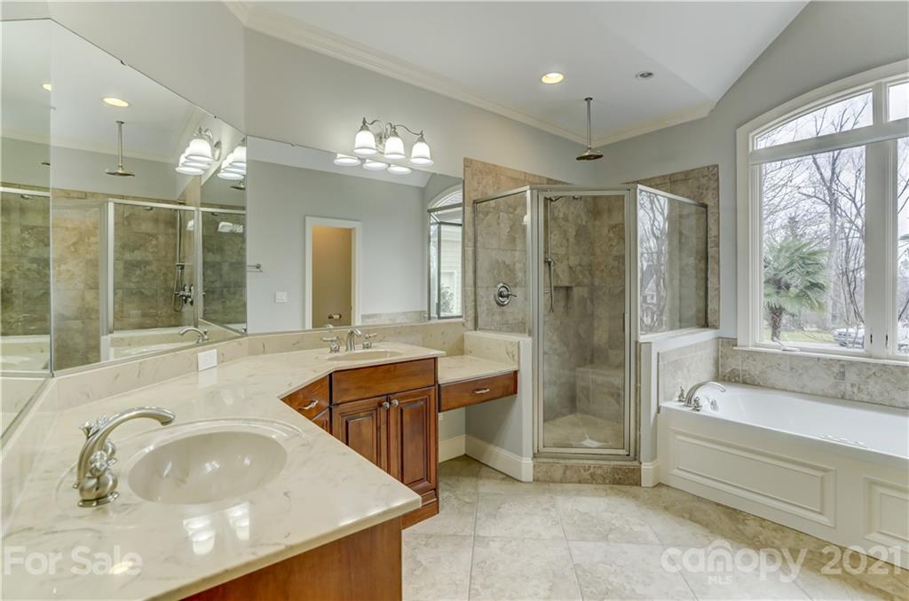 4211 Bella Court Charlotte NC 28210